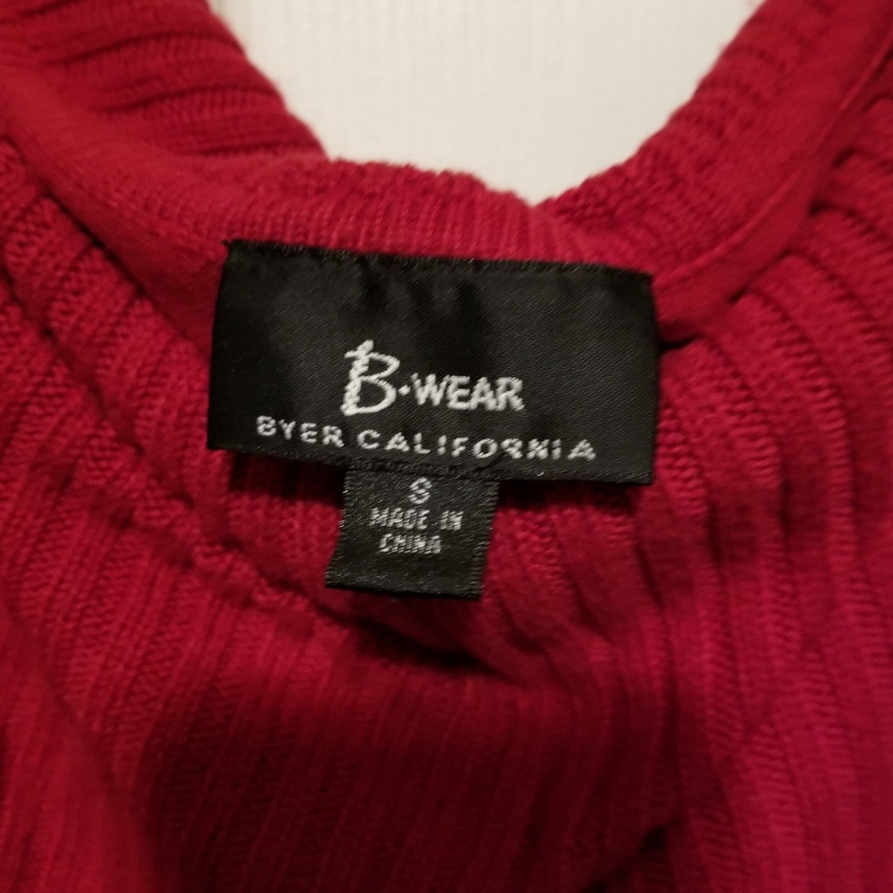 Sweater - Picture 2 of 3